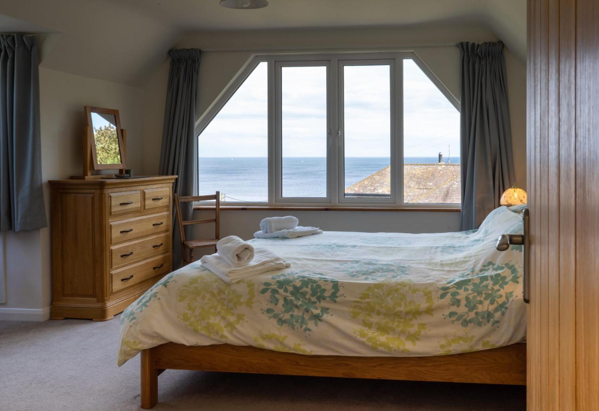Spinnaker Cadgwith Holiday Home Exteriör bild